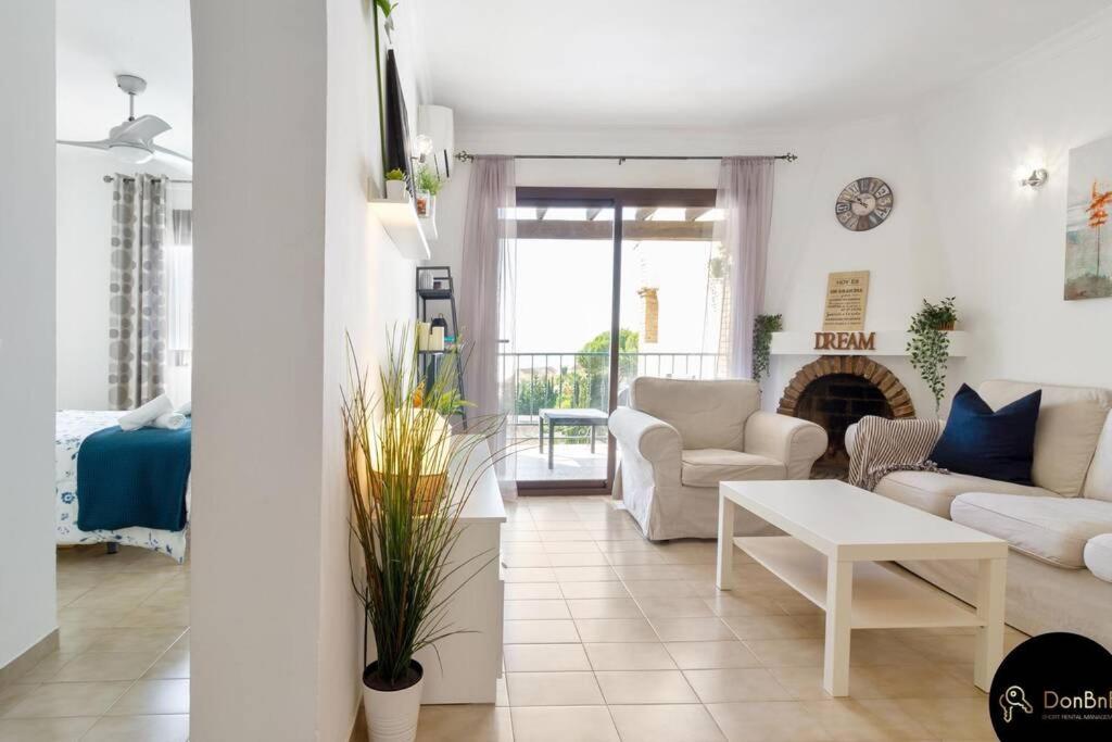 Sea View Apartment In Benalmadena La Capellania Экстерьер фото